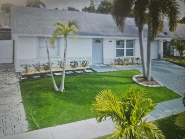 Photo - 6147 Moonbeam Dr