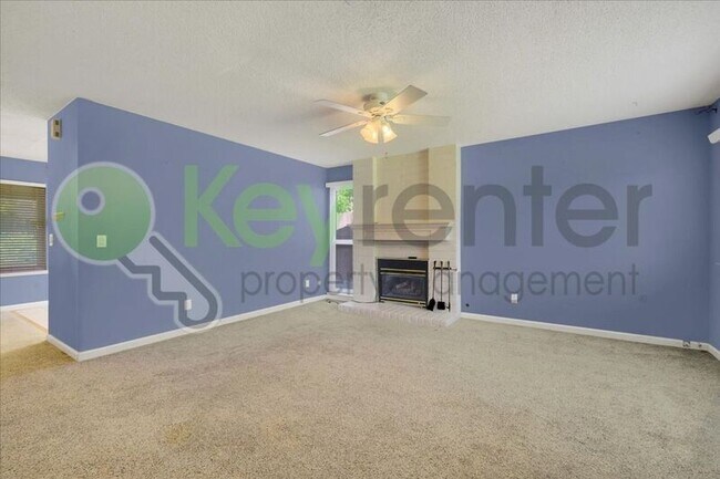 Photo - 7005 Woodside Dr House