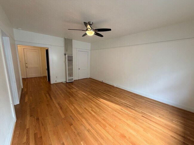 Photo - Studio Second Floor Unit Ladd's Addition/Hawthorne District Unit K