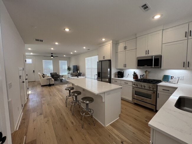 Photo - 1326 Van Buren Ave