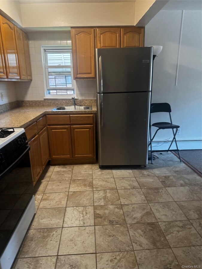 Photo - 410 Torry Ave