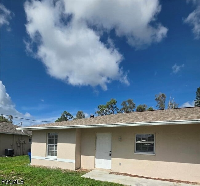 Building Photo - 18569 Bartow Blvd