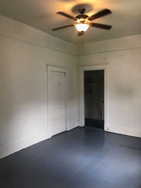 Building Photo - 2053 Linden Ave Unit Apt 3