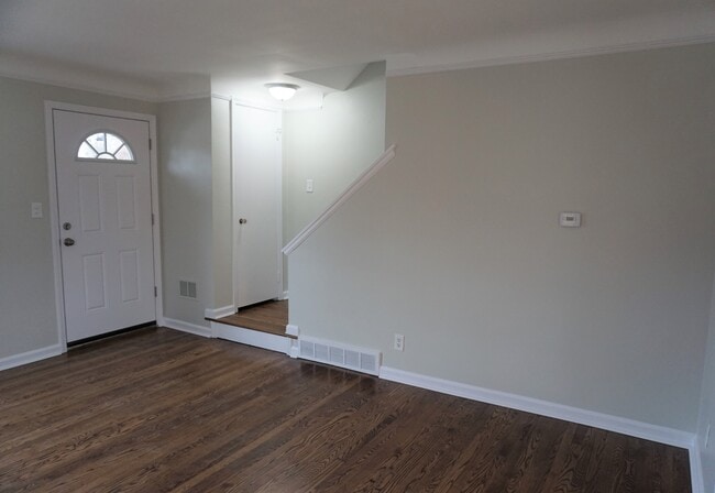 Photo - 340 Parkview Dr