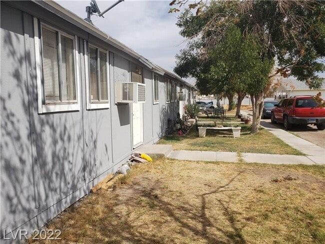 Building Photo - 2 Bedroom in Overton Rental