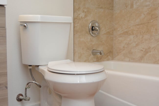 Bathroom - 307 Tidewind St