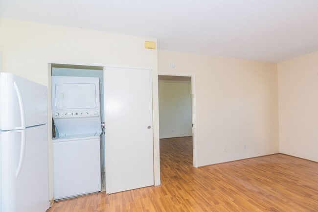 Photo - Suncrest in Ewa Gentry: 1-bed, 1-bath, 2-parking - PET Friendly !