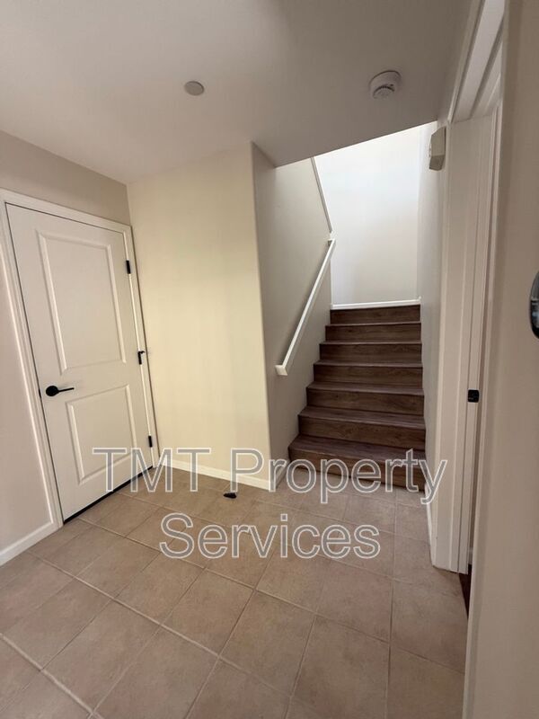Photo - 242 Lucas Ln