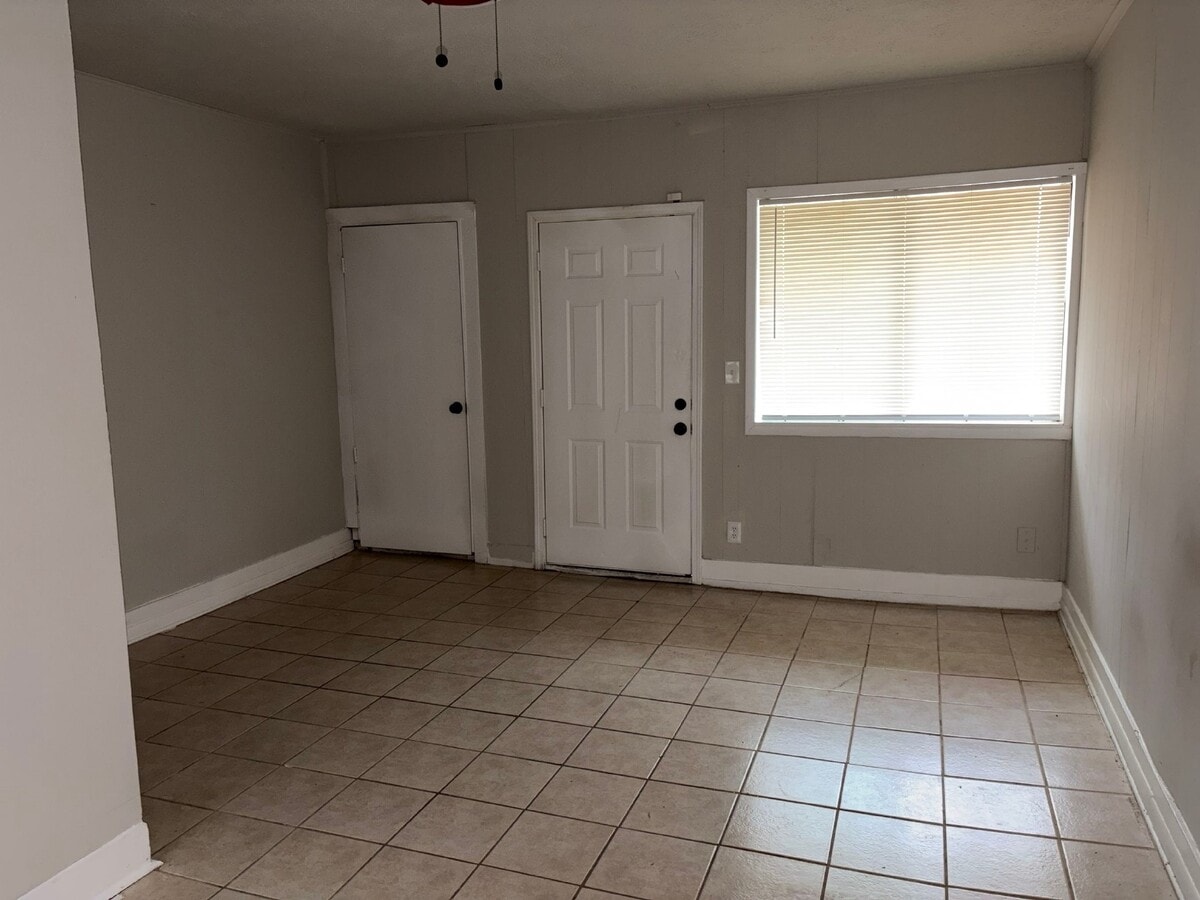 Photo - 6122 Glenhurst Dr