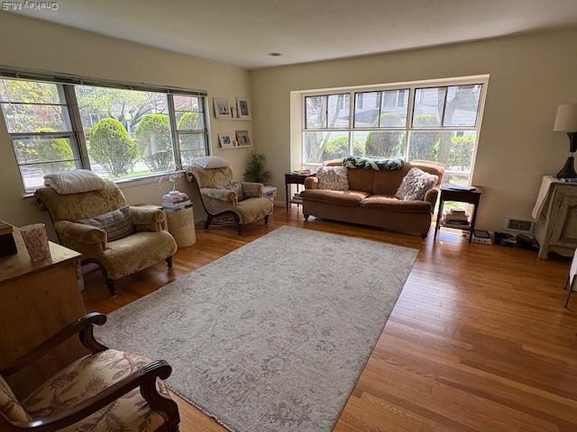 Photo - 321 Nassau Ave