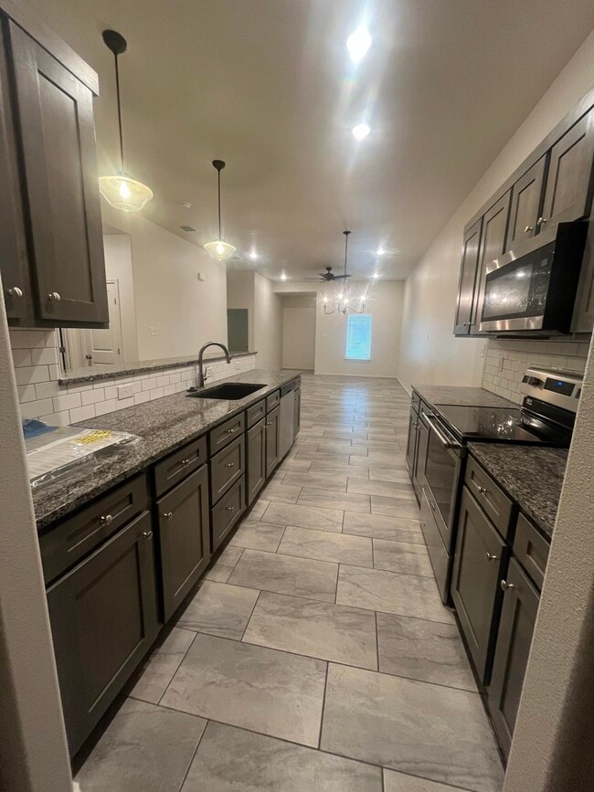 Photo - 2611 136th St