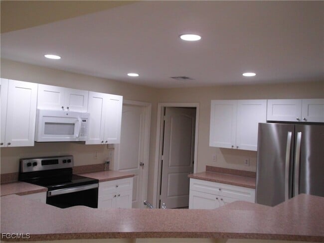 Building Photo - 3223 51st St W Rental