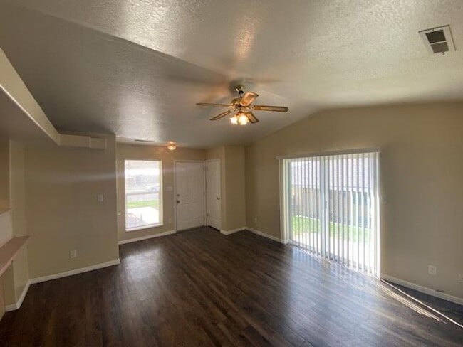 Photo - 3 bed, 2 bath Twin Home