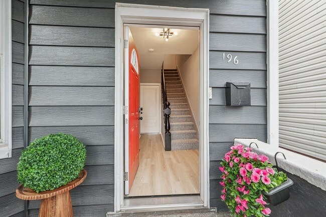 Photo - 196 Clendenny Ave