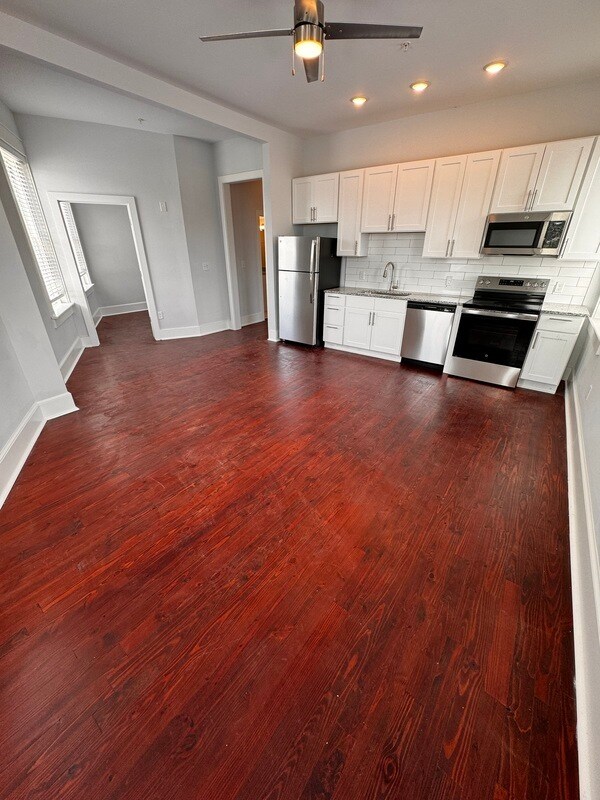 Photo - 101 S Main St Unidad 18