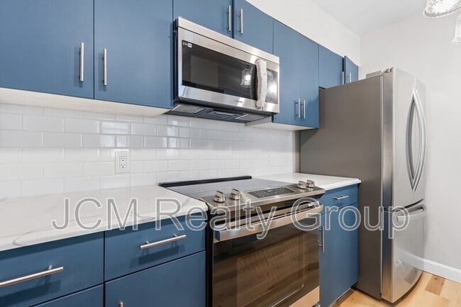 Building Photo - 15 Ocean Ave Unit 105 / 1st Floor Rental