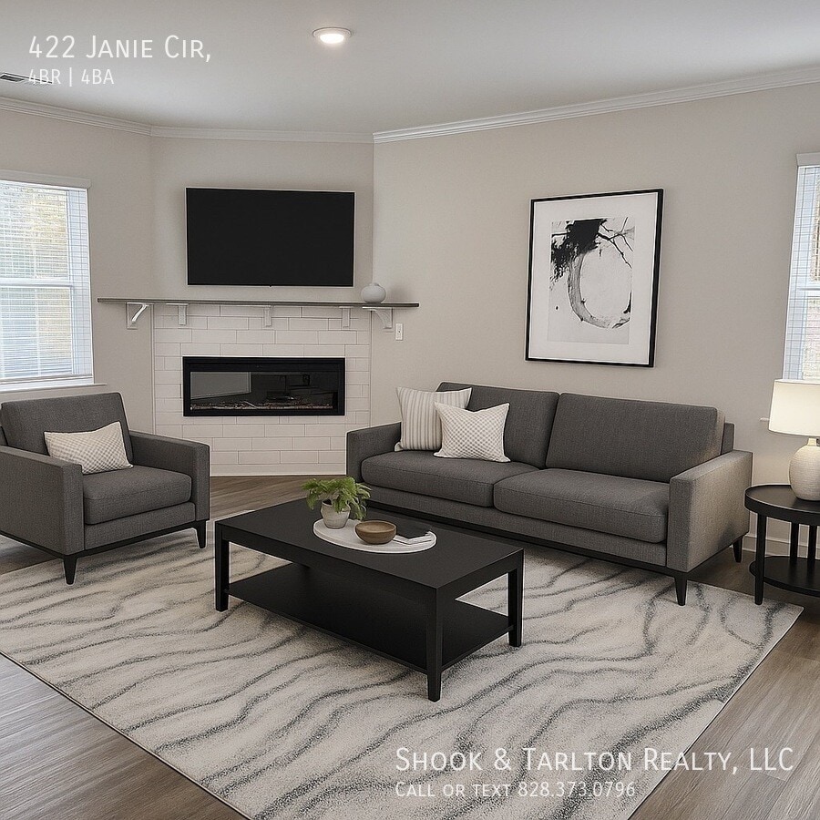 Photo - 422 Janie Lp