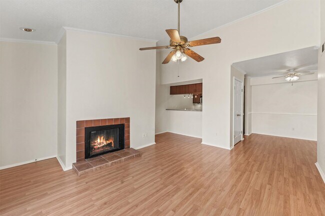 Photo - 7144 N Holiday Dr Unit True