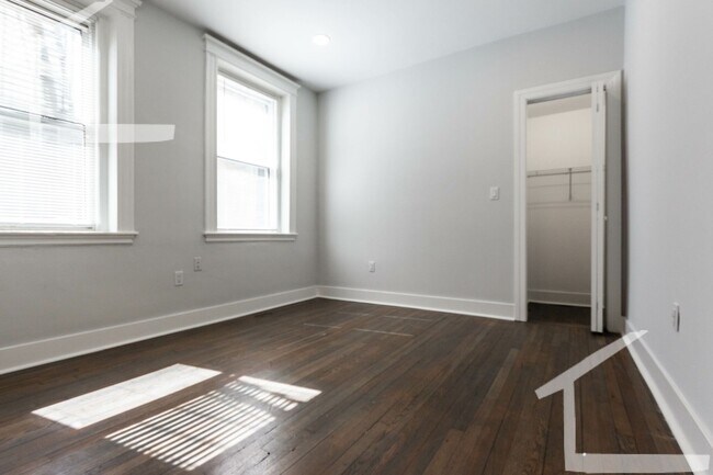 Photo - Sunny Studio Heat and Hot Water Included