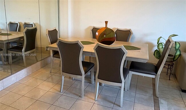 Photo - 5050 NW 7th St Unidad 501