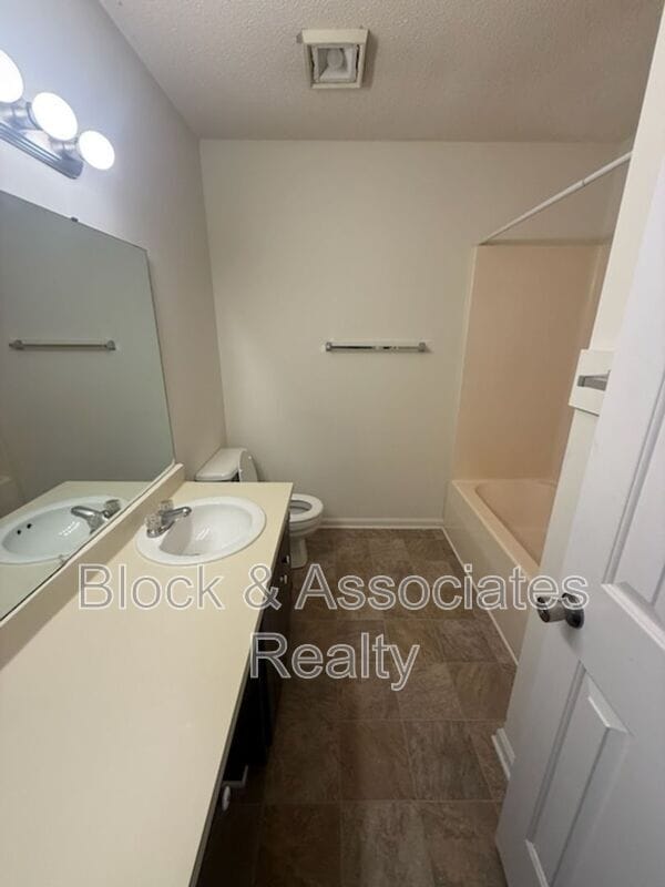 Photo - 605 Sunset Ave Unit Apt 7