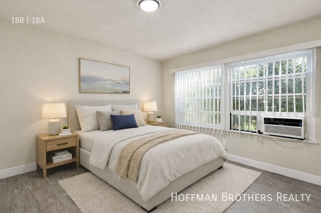 Photo - 5318 Radford Ave Unit 5