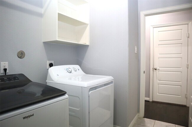 Photo - 4553 New Country Dr