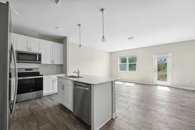 Photo - 171 Liam St