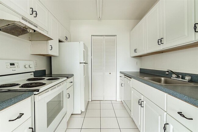 Photo - 500 NE 2nd St Condo Unit 326