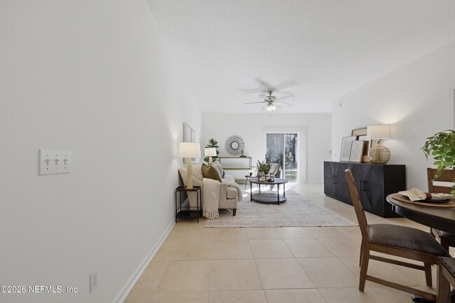 Photo - 334 Scrub Jay Dr