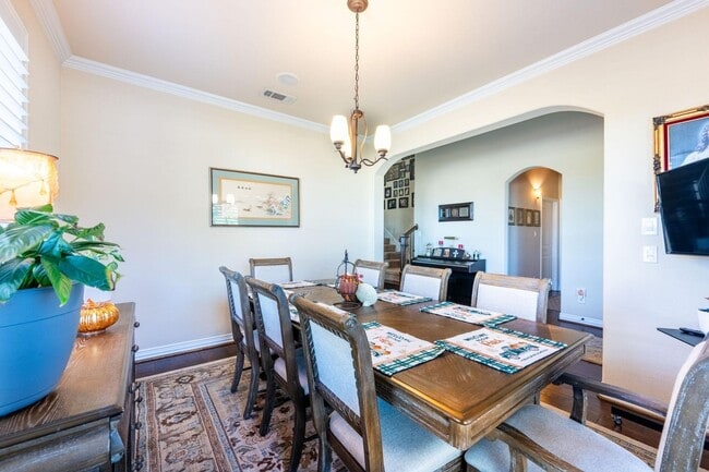 Photo - 810 Miramar Dr