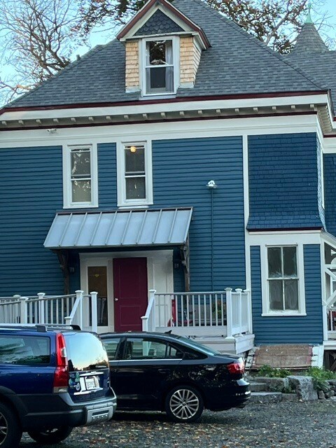Photo - 659 Southbridge St