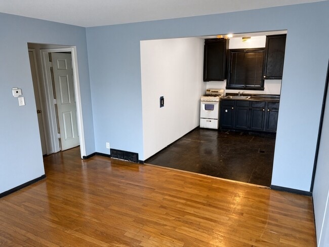 16666 E Eight Mile Rd Unit 16666 E. 8 Mile Road