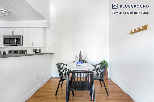 Photo - 440 Dixon Landing Rd Unidad FL3-ID486