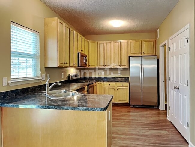 Photo - 630 Prickly Pear Dr