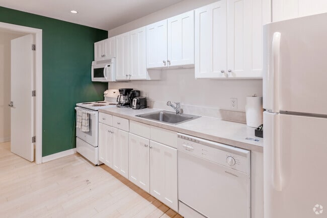 2 BR, 1 BA