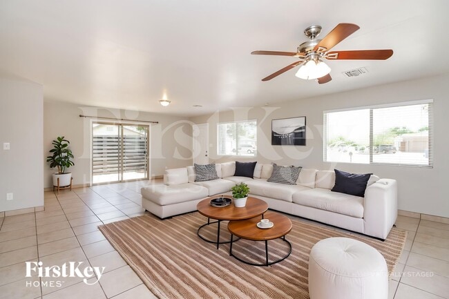 Photo - 14623 N 32nd Pl
