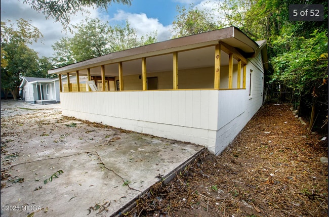 Photo - 955 Putnam St