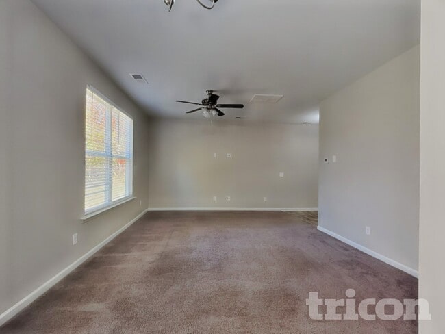 Photo - 2900 Dallas Ct