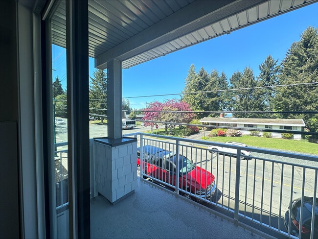 Photo - 660 Beach Rd