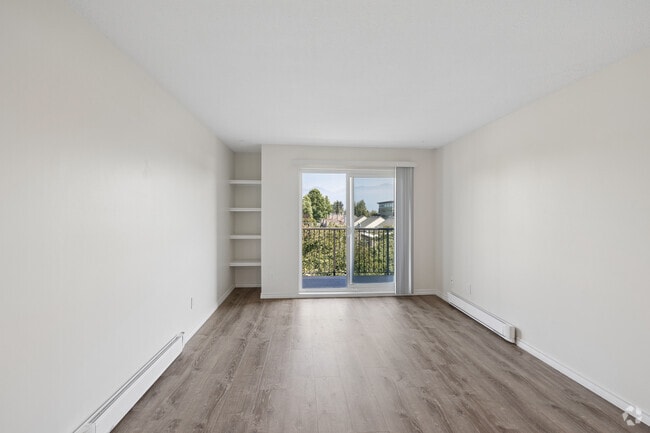 1BR, 1BA - 650SF - Living Room