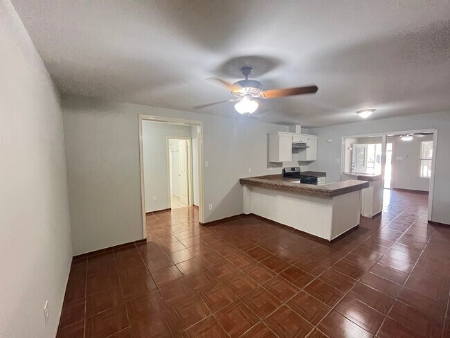 Photo - 11815 Mohawk Dr Townhome