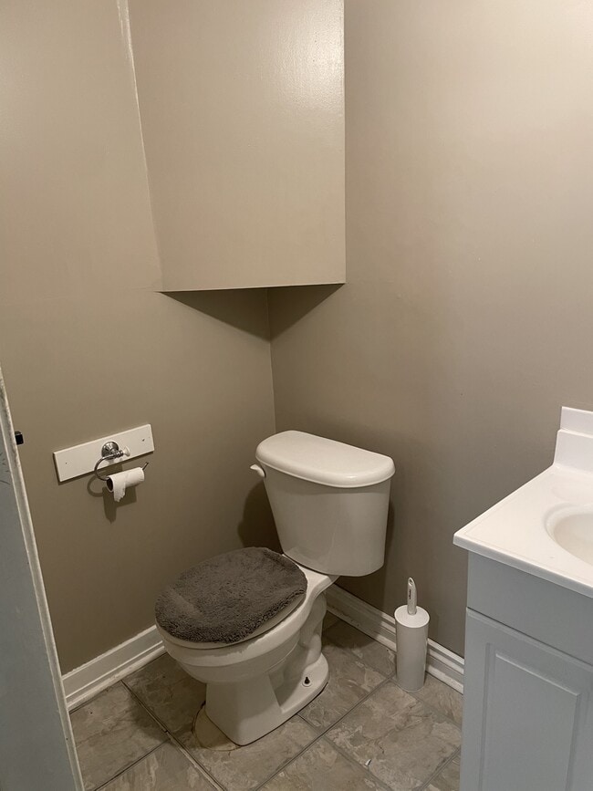 Photo - 1008-1017 17 St S