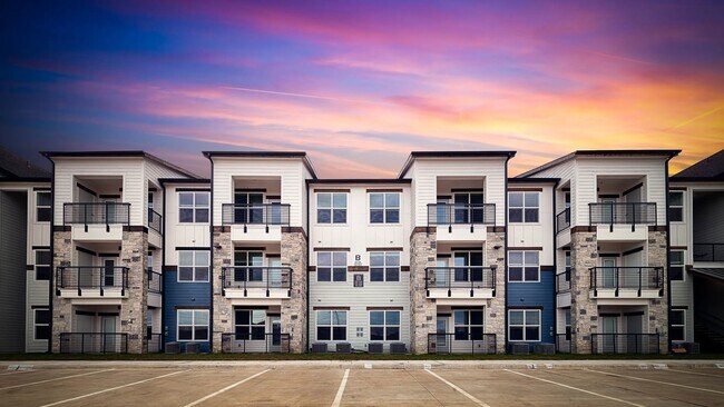 Welcome to Southgate Apartments, where modern living meets breathtaking views. Enjoy spacious layouts, contemporary design, and a vibrant community atmosphere. Your ideal home awaits—schedule a tour today and see for yourself!