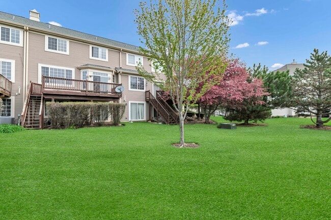 Photo - 1263 Tamarack Dr