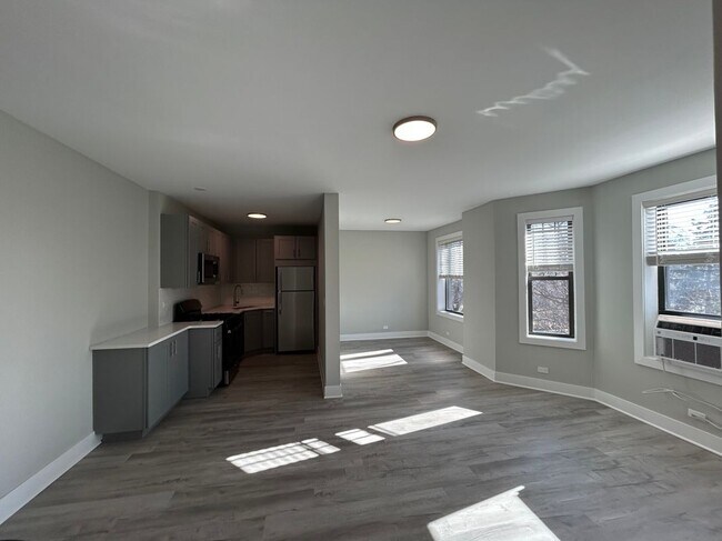 373 Hazel Ave Unit D2
