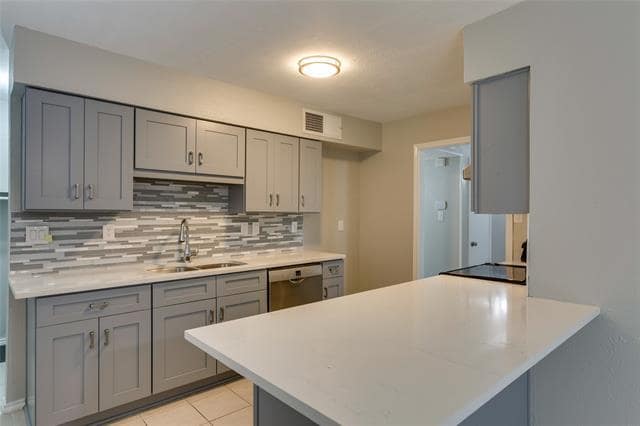 Photo - 114 Camilla Ln