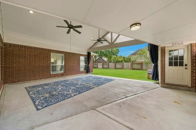 Building Photo - 2875 Wimbledon Ln