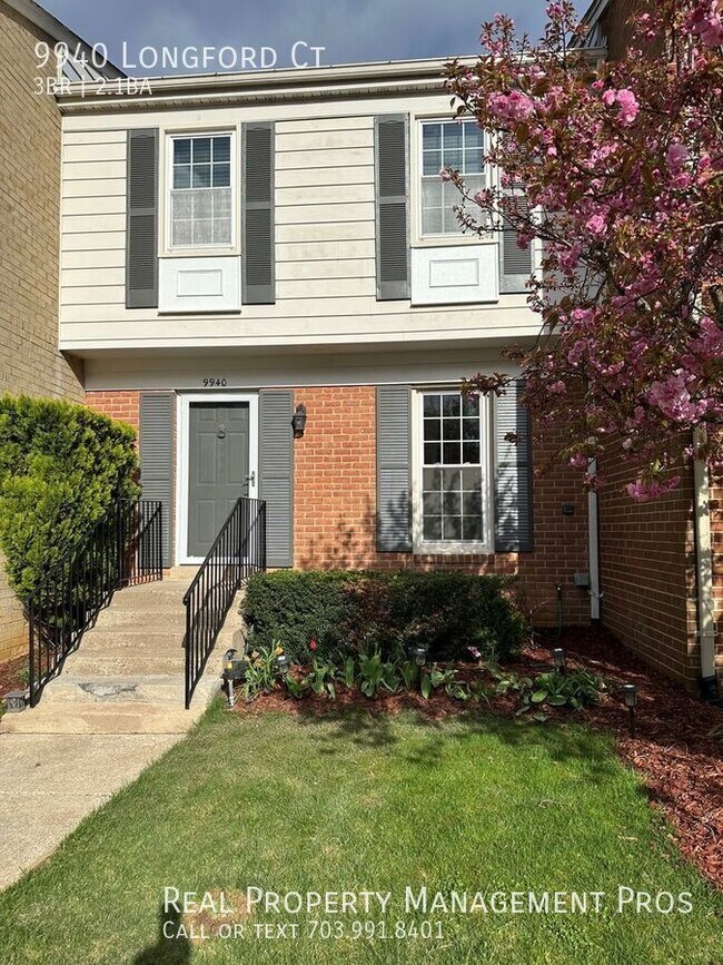 Qualify for a zero deposit? Oakton HS Pyramid Townhome Townhome