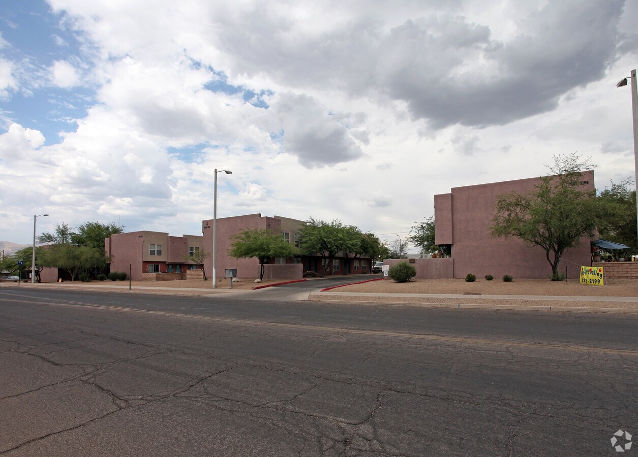 Photo - Parkside Terrace Apartments